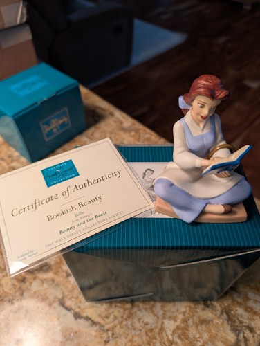 Wdcc bookish belle figurine - belle,