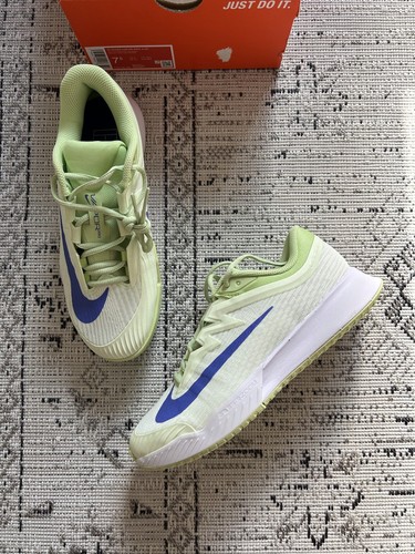 Chaussure tennis nike - chaussure,