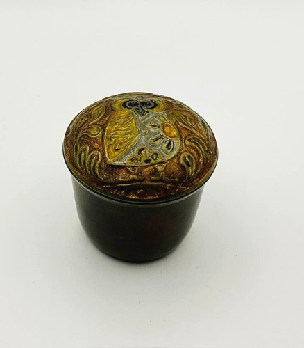Ancienne petite boite - petite, ronde