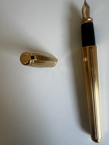 Stylo plume dupont st - dupont,