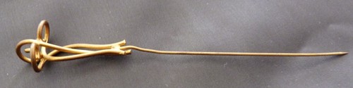 Epingle chapeaux ancienne - a,