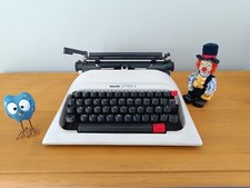 Machine à écrire Olivetti