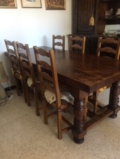 Table en chêne massif faite