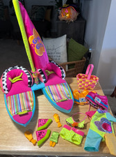 Manhattan Toys SAIL BOAT CATAMARAN w/Lifejacket-Food-Swimsuits GROOVY GIRLS DOLL