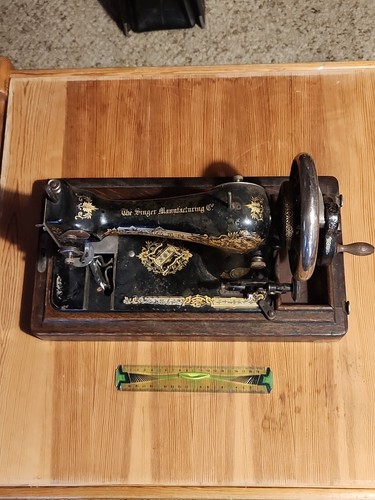 Ancienne machine coudre - ancienne,