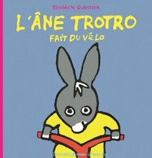 L'ane trotro fait du velo -