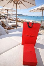 Boite FERRAGAMO 18.50x32x11.50