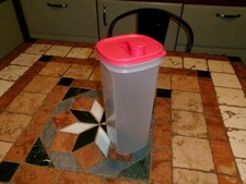 TUPPERWARE  - PICHET FRIGO - 2 LITRES - CUISINE- NEUF