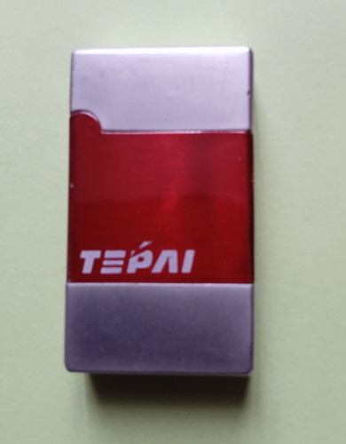 Briquet gaz rechargeable - rechargeable, ~