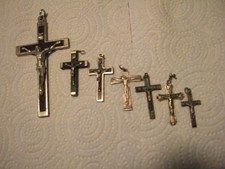 lot d'anciennes croix