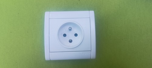 Prise legrand complète - prise,