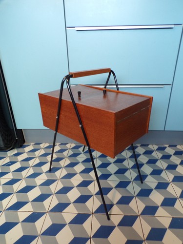 Travailleuse design 70 - 50,
