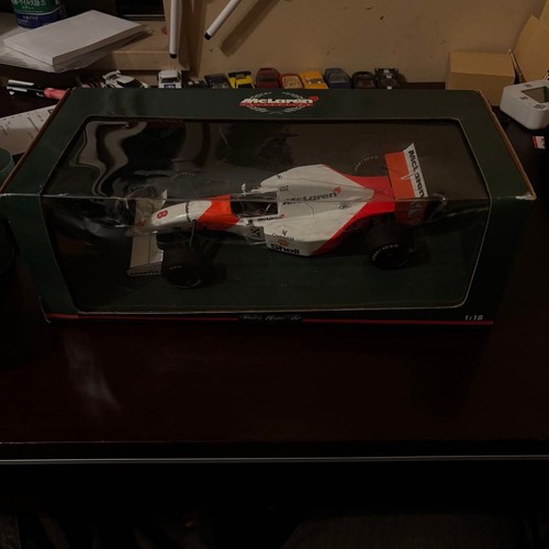 Minichamps mclaren mp4 8 - 1/18,