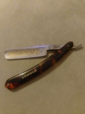 Ancien rasoir coupe choux