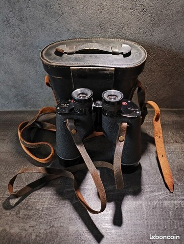 Paire jumelles binoculars - paire,