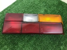 Feu arrière droit avec