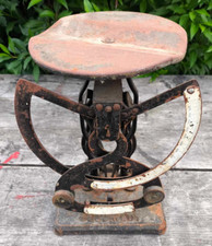 Ancienne balance postale /