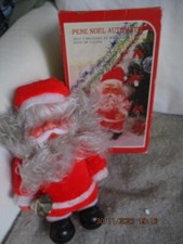 JOUET ANCIEN  PÈRE NOËL  AUTOMATE AVANCE ET SECOUE SA CLOCHE TAÏWAN ANNÉES 70