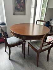 table ronde salle à manger et Chaise