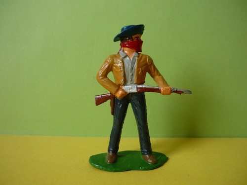 Figurine plastique peint - ,