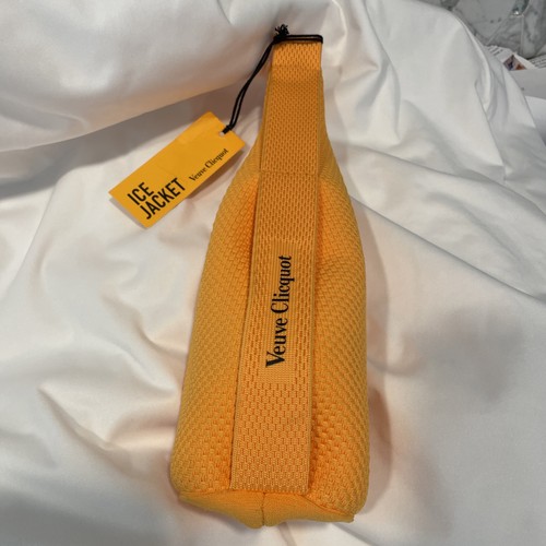 Veuve clicquot brut - veuve, champagne