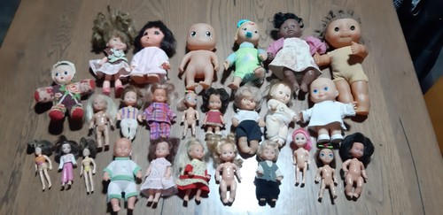 Lot mini poupées - 26,