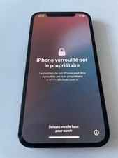Iphone 12 PRO bleu état neuf