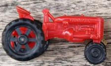 Jouet miniature tracteur Farmall HO