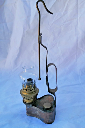 Ancienne lampe pétrole de - ancienne,