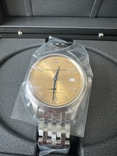 Montre baume et mercier pour
