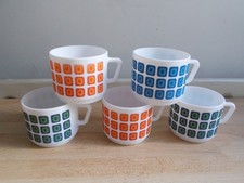 5 tasses ARCOPAL vintage