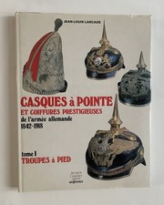Casques à pointe et coiffures
