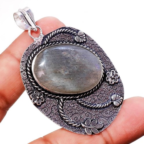 Pendentif pierre précieuse