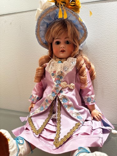 Belle poupée ancienne - , de