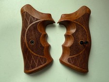 Wood Handle Target Grips For