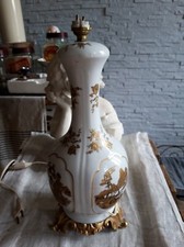 Elégante lampe en porcelaine