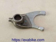 fourchette de boite pour Daelim 100 Altino  de 1999 a 2004