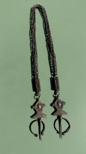 Ancienne paire fibules en - paire,