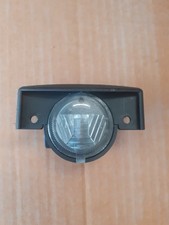 feu eclairage de plaque