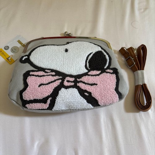 Sac bandoulière brodé - à,