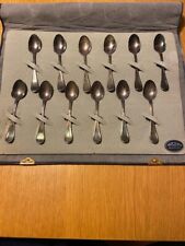 Ensemble de 12 cuillères à