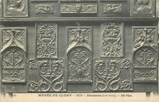 CLUNY MUSEUM wood panels