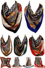Foulard carré en satin de