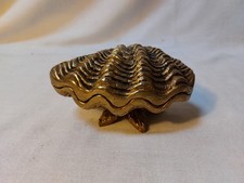 Ancienne boite à bijoux en forme de coquille saint jacques en laiton