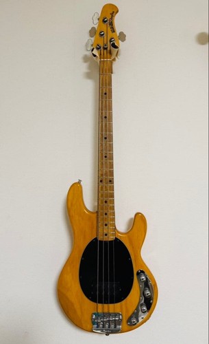 Music man stingray guitare - music,