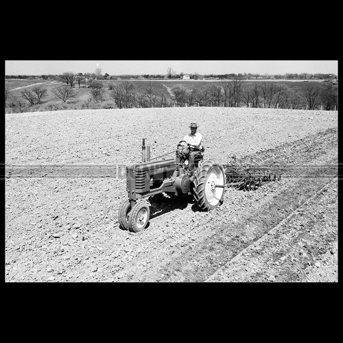 Photo 030802 john deere - a.030802,