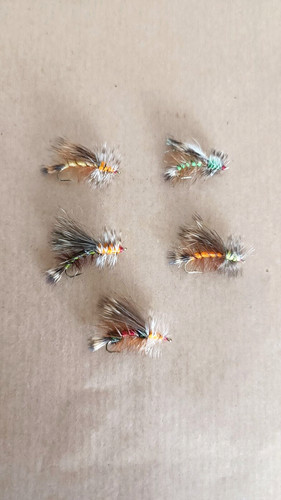 Mouches peche de type - de,
