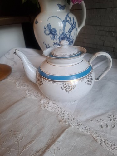Jolie théière tôle - théière,