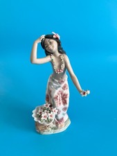 LLADRO HAWAIIAN DANCER #1478