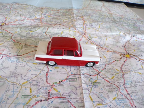 Triumph herald bicolore corgi - herald,